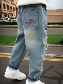 Jeans bordados y desgastados para niño en primavera con bolsillos rasgados