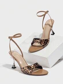 Sandales à talons hauts pour femmes, mode et élégantes pour soirées, boîtes de nuit, événements extérieurs, décoration plate, bout arrondi, bride à la cheville, sensuel, couleur champagne, pour le printemps/été