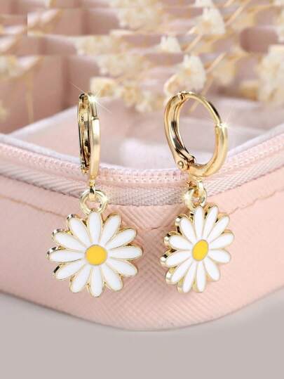 زوج من الأقراط الرقيقة المزينة بأزهار الزنبق الصفراء مناسبة للنساء، لمناسبات الخطوبة والزواج، هدية مثالية للأخوات والأمهات في عيد الحب والأم وعيد الأم