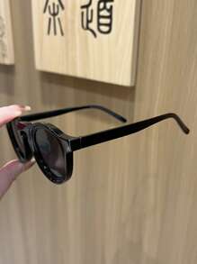 1 Stück/2 Stück/3 Stück/4 Stück Damen Mode Brillen 2025 Neu Rund Multi-Farben Mode Brillen geeignet für Ausflüge, Reisen, Vintage Stil, Musikfestivals, vielseitig einsetzbar für Sommerurlaub am Strand, Outdoor, Reisen