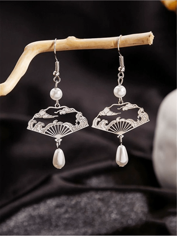 1 Pair Chinese Silver Fan-Shaped Pearl Earrings, Vintage Hollow Floral Sweet Design For Women