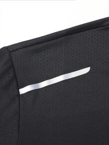 Boyfriend Style Men's Solid Color Ultralight Quick Dry Sport T-Shirt, Breathable Lightweight Top For Fitness Training Workout Running Gym