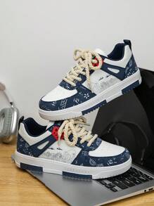 Men's Minimalist White & Blue Random Oil Painting Print Casual Flat Sneakers, Lace-Up Personalized Outdoor Daily Casual Couple Sports Shoes