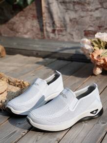女士纯色透气休闲运动鞋，软底轻便一脚蹬步行鞋，低帮针织休闲鞋