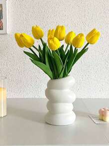 Plastic Vase And Tulip Artificial Flowers Set, Suitable For Home Decor, Living Room, Bedroom, Autumn Decor, Office Desk, Garden, Room Decor, Valentine's Day, Gift Gifts Birthday Graduation