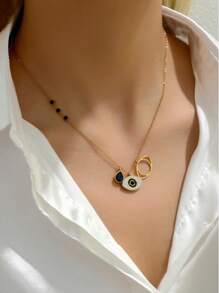 1 Collier œil de Diable Mode Acier au Titane Strass Bleu Chaîne Clavicule Style Chaud Européen et Américain Design Personnalisé Mode Température Sentiments Haut de Gamme Porté au Quotidien par les Femmes