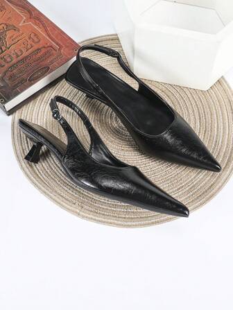 Höst/Vinter 2025 Dam Svarta Högklackade Pumps, 4 cm Kitten Heel Skor, Festklackade Högklackade Skor, Formella Skor, Slip-On Högklackade Skor Utan Bak, Stilettklackade Festklackade Skor, Spetsig Högklackade Skor, Elegant, Elegant