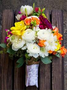 100/200/300 piezas (4*0.45cm) Alfileres de ramo de perlas, cabeza de perla falsa redonda en blanco/rojo/amarillo. Alfileres adecuados para flores transparentes para manualidades DIY, ramos de novia, decoraciones de flor de costura en el pecho, ramos de boda, alfileres de flor para aniversarios de boda, accesorios florales para ramos de boda.