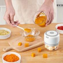 1 pieza Procesador de alimentos eléctrico inalámbrico multifuncional de 250ML, con anillo de silicona, antideslizante, de buena textura y calidad, conveniente. Procesador de alimentos para el hogar, asistente de cocina, adecuado para la preparación de alimentos para bebés y el picado de ingredientes de cocina, de tamaño mini