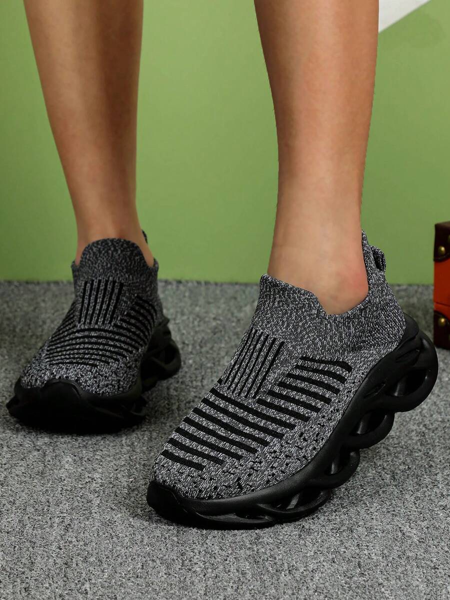 New Women's Basic Grey/Black Breathable Lightweight Walking Shoes, Suitable For Walking, Running, Commuting, Spring/Summer - Multicolor - View 1