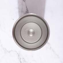 Taza de café altamente decorativa con Camellia , termo de acero inoxidable aislado con gran capacidad, simple y doble pajilla para beber, doble capa de aislamiento y refrigeración, diseño elegante, taza portátil para uso en el automóvil tanto para hombres como para mujeres,adecuada para llevar sobre la marcha - Negro - Ver 2