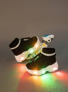 全新儿童夜光简约休闲系带柔软透气网眼防滑轻便低帮户外运动鞋，四季皆宜 - 黑與白 - 查看 3