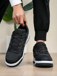 Men's Black Summer Outdoor Sport Shoes, Anti-Slip Hiking Shoes, Breathable Mesh Sneakers, Casual Athletic Shoes, Lightweight Running Shoes - Black - View 3