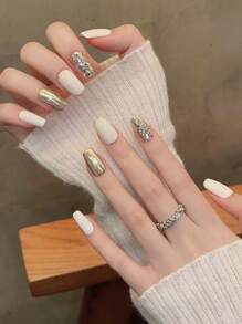 10 stuks handgemaakte korte vintage crème champagne gouden pailletten spiegel pailletten nagelsticker, witte persnagels