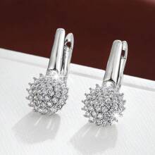 1 对优雅花朵设计锆石镶嵌时尚耳环