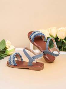 1 Pair Fashion Cute Denim Fringe Rhinestone Flat Outdoor Sandals, Suitable For Summer