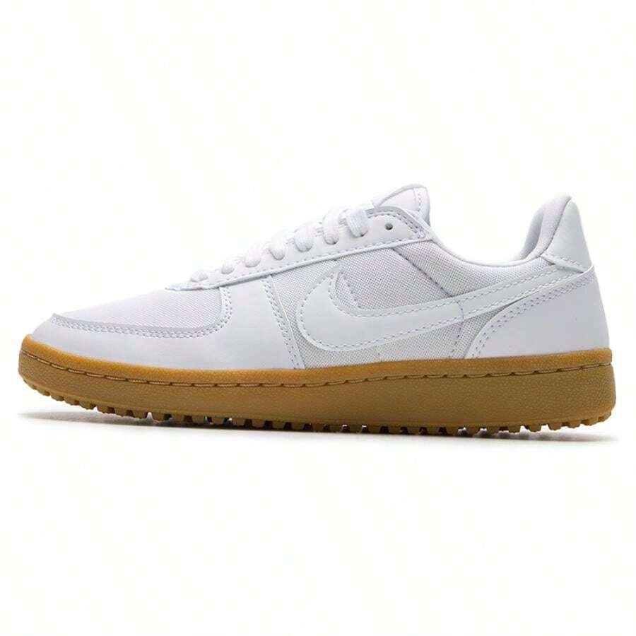 Zapatillas deportivas ligeras, con amortiguación, para uso casual de mujer, modelo WMNS NIKE FIELD GENERAL, color FZ5593-101 - Blanco/Blanco pico/Marrón claro caucho - Ver 1
