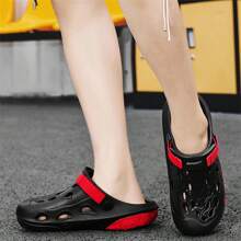 Men's Breathable Hollow-Out Sandals, Black Solid Color, Thick Sole, Slip-Resistant Soft Bottom, Outdoor Beach Slippers, Elevator Shoes - Black - View 8