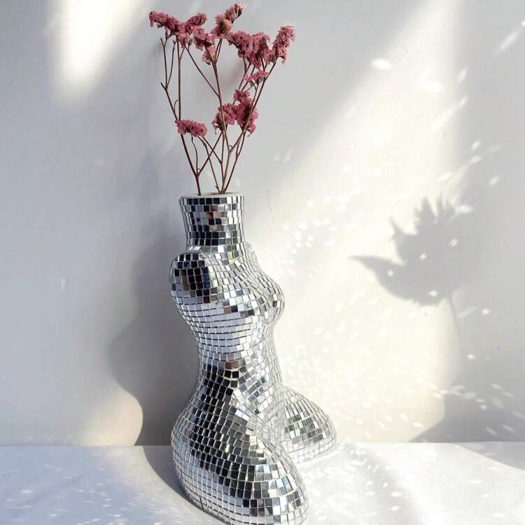 Vaso Bola de Discoteca de Cerâmica Prateada Feito à Mão, Vaso Floral Criativo com Tema Disco para Flores e Plantas, Decoração Boho para Casa, Disponível em Vários Tamanhos, Presente de Aniversário ou Formatura, Decoração para Casa, Decoração de Ambiente, Vaso de Vidro - Prata - Ver 10