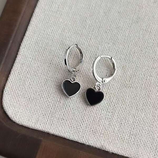 1 Pair Black Drip Metal Zinc Alloy Heart Shaped Earrings, Delicate Mini Metal Earrings For Women, Suitable For Daily Wear