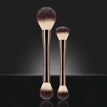 1 Pc Dual-Head Makeup Brush, Soft Polyester Bristles, Metal Handle, Suitable For All Skin Types, Anti-Allergenic