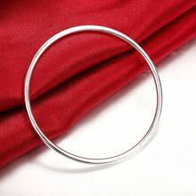 Braccialetti eleganti placcati argento a forma di cerchio rotondo, design semplice e alla moda, grandi bracciali circolari per donne e ragazze, ideali per uso quotidiano, vacanze e regali - Argento - Visualizzare 1