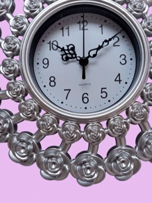 WALL CLOCK OR WALL SECOND HAND, SILENT WITH DETAIL OF ROSES, FLOWERS 25 CM DIAMETER - SILVER - View 3