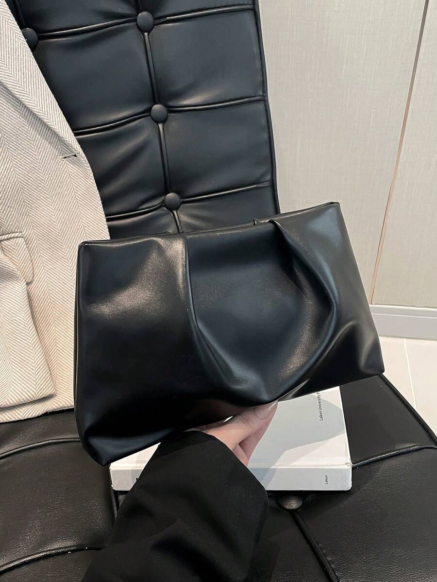 新款春夏时尚纯色手拿包，褶皱云朵包，休闲信封包，化妆包，旅行配件包，内衬包，洗漱包，收纳袋