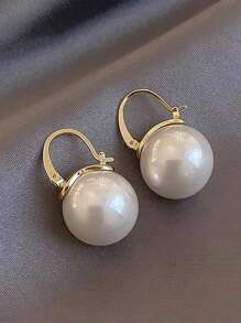 2pcs Fashionable & Elegant Pearl Earrings, Chic Ear Clip Design Suitable For Women Wear To Street, Date, Events