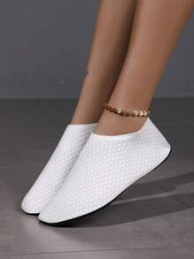 Women's Outdoor Trekking Shoes, Sports Casual Swimming Shoes, Hiking Anti-Slip Breathable Water Shoes, Suitable For Vacation Travel Beach Yoga Home Fishing - White - View 2