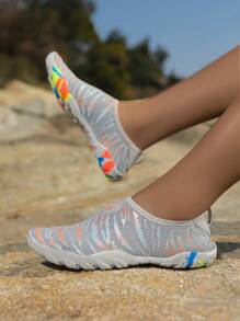 Unisex Outdoor Water Shoes Hiking Sandals Women's Quick Dry Five Fingers Beach Shoes Non-Slip Swimming Shoes Amphibious Fishing Shoes Yoga Shoes Couples Shoes - Grey - View 2