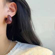1 par de aretes geométricos de resina borgoña con aguja francesa retro plateada, aretes minimalistas y elegantes adecuados para uso diario de mujer, regalo para amigas y novias