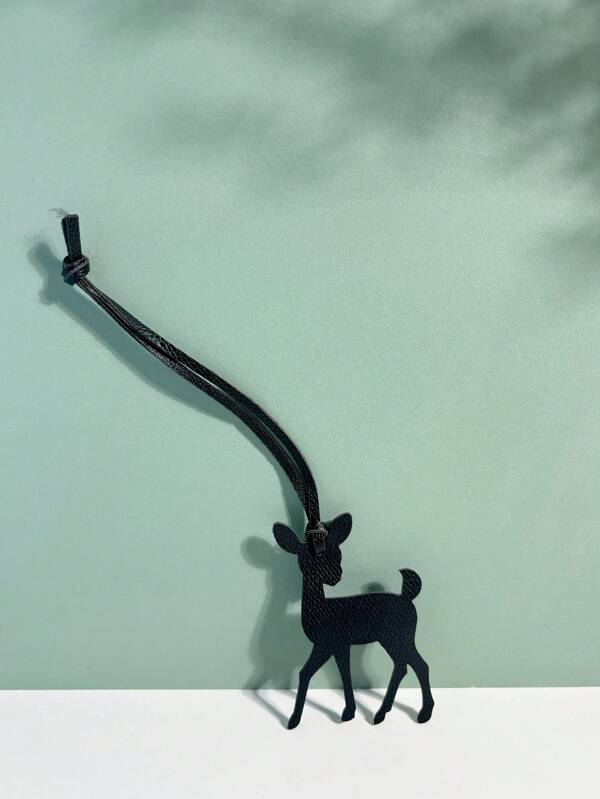 1PC Solid Color PU Fashionable, Simple, Versatile, Cute, Cute, And Interesting Animal Cartoon, Spotted Deer, Deer, Deer, Little Deer, Car Pendant, Keychain Backpack, Shoulder Bag, Slanted Shoulder Bag, Handbag, Tote Bag, Other Storage Bag, Pendant, Luggage Bag, Pants Waist Pendant, Suitable For Couples, Students, Men, Students, School, Men, Women, Work, Commuting, Daily Dating, Holidays, Travel, Business Trip, Suitable For Boys, Holidays, Girlfriends, Mothers, Girlfriends, Girlfriends, Small Gifts, Birthday Gifts