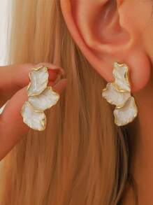 2pcs White Geometric Floral Earrings - Casual Elegant Luxury Design Women Earrings