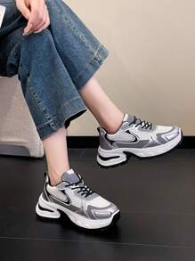 女士时尚百搭厚底运动鞋，厚底，网眼鞋面，透气休闲运动跑步鞋 - 銀色 - 查看 4