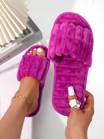 女士时尚白色毛绒蓬松拖鞋，伴娘拖鞋，冬季室内地板轻便家居拖鞋，毛茸茸的鞋子