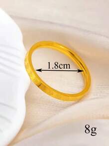 1 pièce Bague simple en acier inoxydable à la mode 18 carats or jaune, bague personnalisée avec texte pour couple à utiliser au quotidien, cadeau de date de vacances pour hommes et femmes
