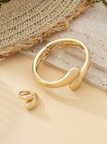 Set de 1 pulsera de metal con forma geométrica y 1 anillo de metal