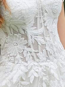 Off Shoulder Garden Lace Wedding Dresses Floor Length Wedding Party Ball Gown Tulle Bridal Gowns With Bone Lace Up Back Women Wedding Gowns Illusion Top, Bride