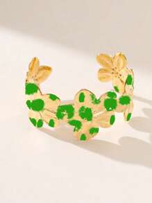 Set Of Metal Circular Flower Earrings Exaggerated Fashion Retro C-Shaped Women's Wide Version Flower Earrings Set For St. Patrick's Day 2025