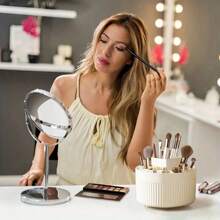 1pc Desktop Rotating Cosmetic Brush Holder, For Storage Of Eye Shadow, Lipstick And Brushes, Easy To Access Small Tools, Knives, Eyebrow Pencils, Razors, Office Stationery, Etc. It Is A Multifunctional Rotating Holder For Household Use And Organizing Cosmetics, Great As An Accessory Or Fun Gift.,For Holiday Beach, Bathroom Collection, Bedroom Collection, Large Capacity