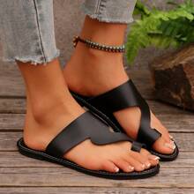 Women's Casual Sports Style Solid Color Outdoor Flat Slip-On Slippers, Comfortable Round Toe Low Heel Beach Sandals - Black - View 6