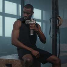 Synergy MGF80 按摩枪，适用于健身肌肉按摩和物理治疗，5 种速度，4 个头，2700 Rpm，50W 功率，无线和轻量级设计✅ 24/48 小时送货