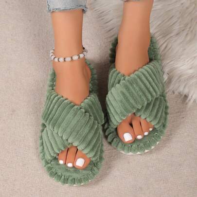 纯色交叉毛绒拖鞋，轻便柔软时尚家居拖鞋，防滑EVA鞋底，四季皆宜。母亲节鲜花、送给妈妈的个性化礼物、临时礼物、母亲节创意、母亲节礼物、送给妈妈的手工贺卡、50美元以下最佳母亲节礼物。