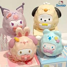 Sanrio 1 pezzo Figura da collezione con pupazzo cieco a tema di piccoli animali della serie Sanrio Tumbles, personaggio di anime carino, sorpresa, resistente alle cadute e indistruttibile, decorazione da tavolo rilassante, regalo carino per vacanze, compleanni o feste [stile casuale inviato]