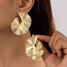 2 Pairs Vintage Style Metal Fan-Shaped Wide Face Women's Earrings - Sector - View 10