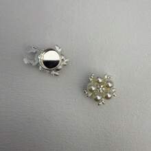 1pc Fashion Simple Lovely Faux Pearl Flower Shape Cufflinks Women's Holiday Wedding Party Daily Four Seasons Can Use