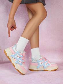 White&Pink Dopamine Print Casual Outdoor Skateboard Shoes, Gift Idea, Personalized Round Lace-Up Bread Shoes For Ladies, Low-Top Shock Absorbing, Suitable For Daily Wear, Vacation, All Seasons