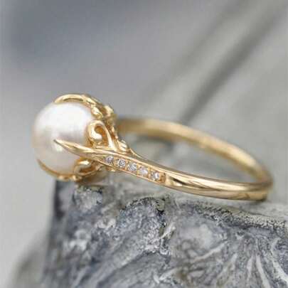 1 pieza Anillo chapado en oro clásico con perla, adecuado como regalo de joyería para aniversario de boda para mujeres