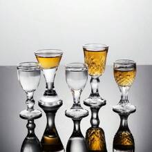 6个/套小型烈酒杯，只需手洗，可重复使用，隔热，无铅玻璃，防漏，圆形，适合家庭使用 - 非常适合圣诞节、万圣节、复活节和感恩节。这款10毫升雪花杯小巧精致，宛如口袋大小的艺术品。万圣节礼物 - 10ml飛雪杯[6隻] - 查看 10